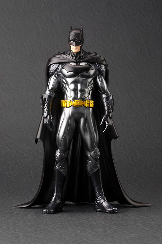 ARTFX_1-10_JUSTICE_LEAGUE_BATMAN_NEW52_1_20CM_APRIL2013_KOTOBUKIYA_5040.jpg