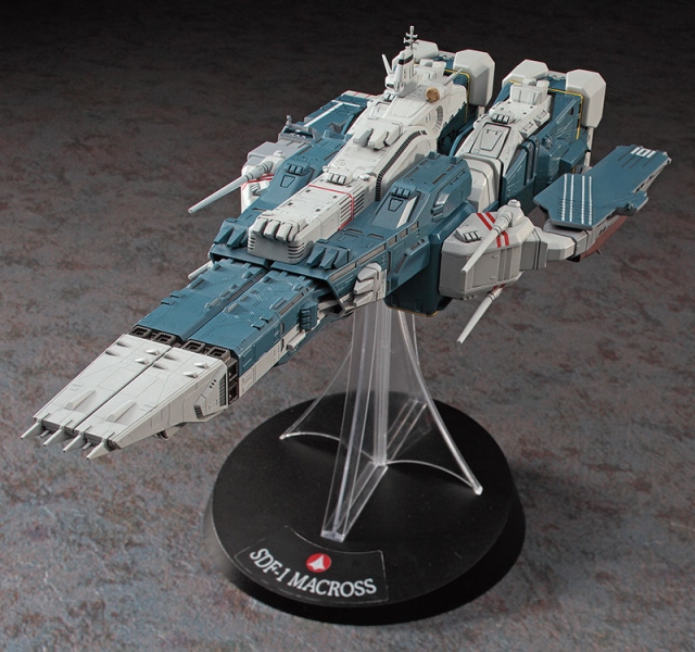 SDF-1 Macross W/ Prometheus And Daedalus TV Version 1/4000 Scale Model ...